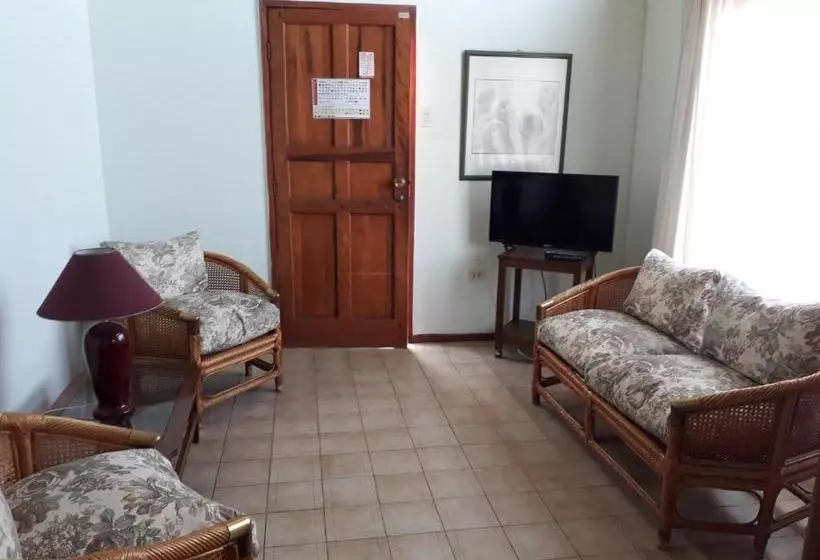 Cabañas Y Departamentos Las Golondrinas