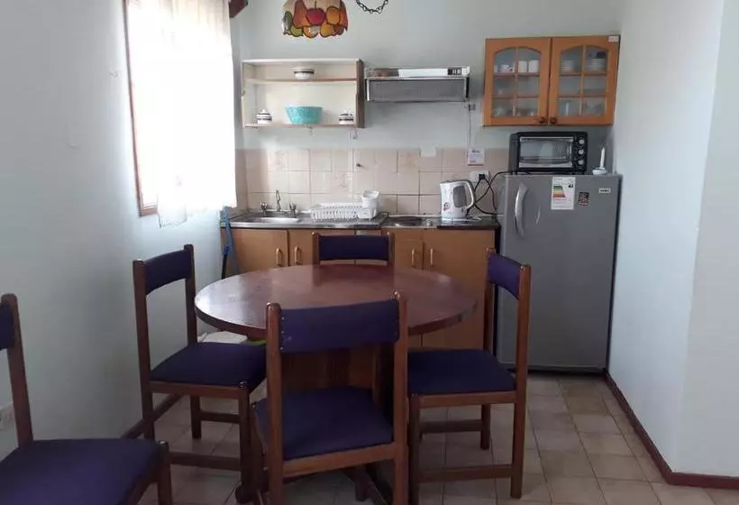 Cabañas Y Departamentos Las Golondrinas