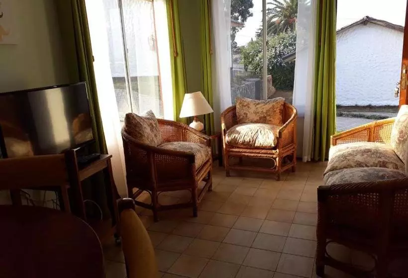 Cabañas Y Departamentos Las Golondrinas