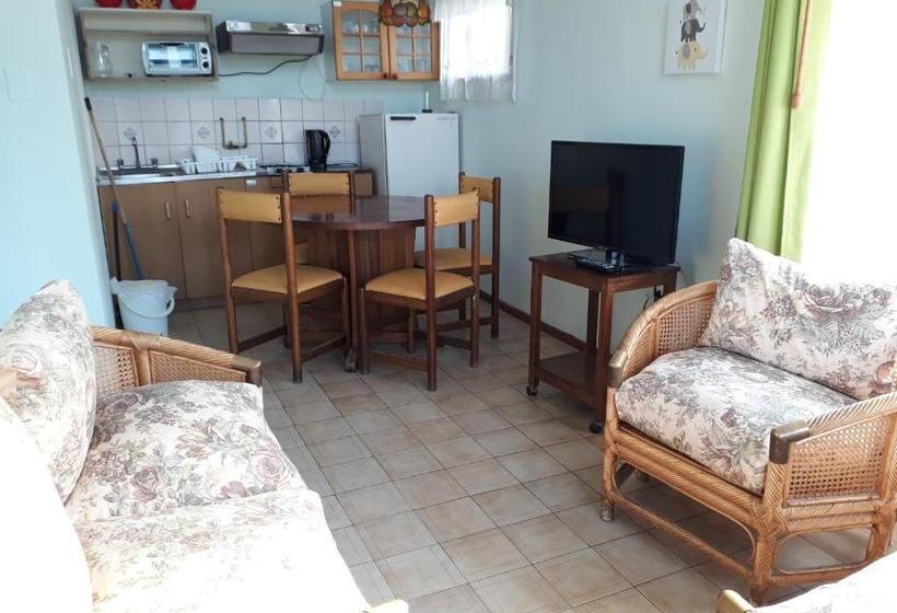 Cabañas Y Departamentos Las Golondrinas