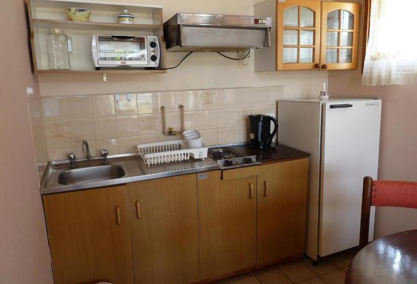 Cabañas Y Departamentos Las Golondrinas