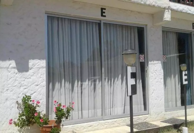 Cabañas Y Departamentos Las Golondrinas