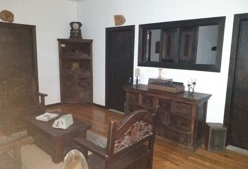 Hostel Camelot Salento