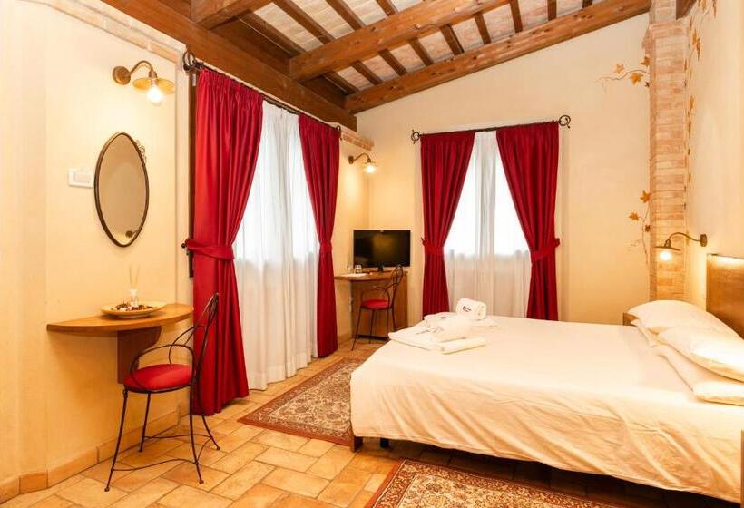 هتل Agriturismo Le Bosche