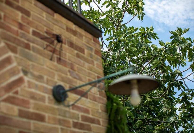 هتل Agriturismo Le Bosche