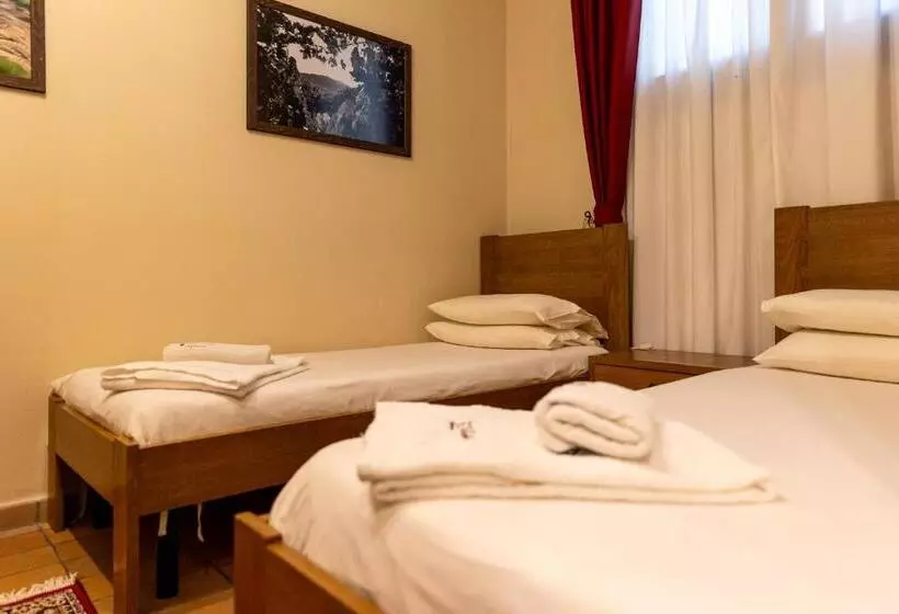 هتل Agriturismo Le Bosche