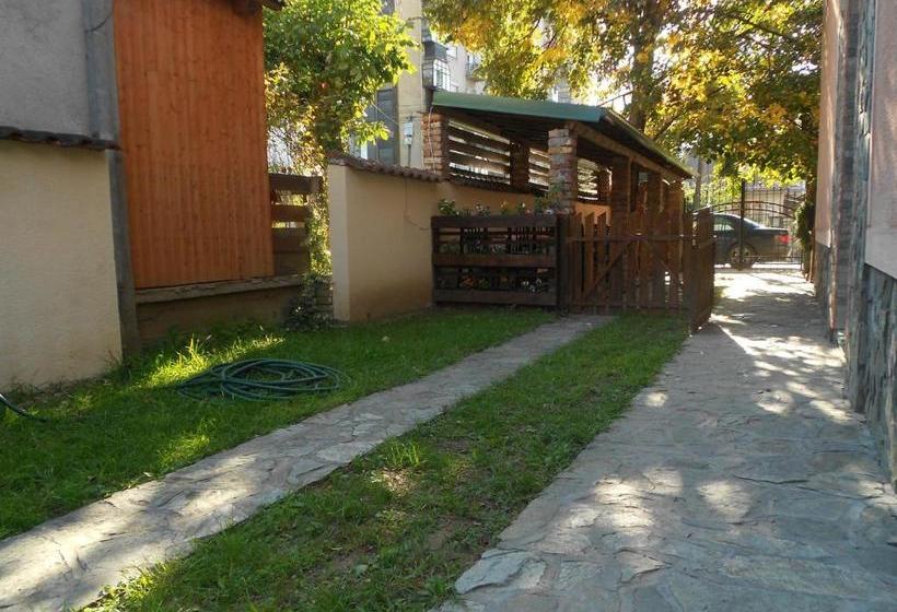 پانسیون Villa Iva