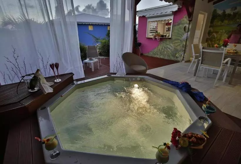 پانسیون La Palmeraie Dorée