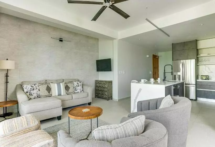 استراحتگاه The Villas At Cocoplum