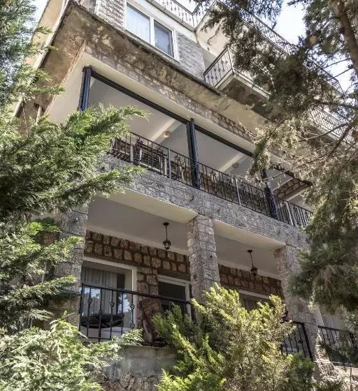 Büyükada Apart Hotel   Karadağ Apart