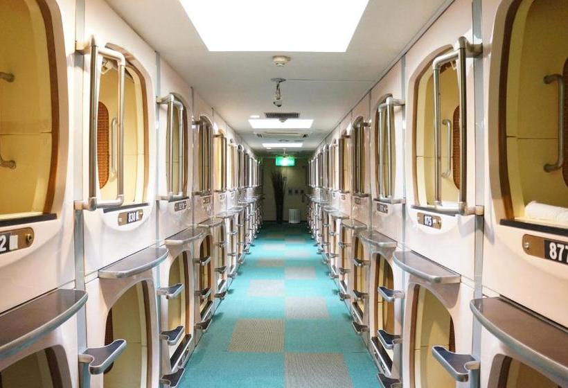 Capsule Hotel 310