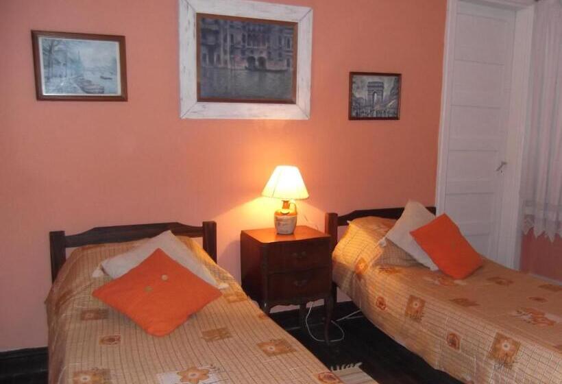 Hotel Estancia El Rosario