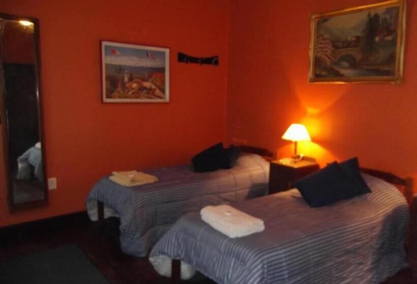 Hotel Estancia El Rosario