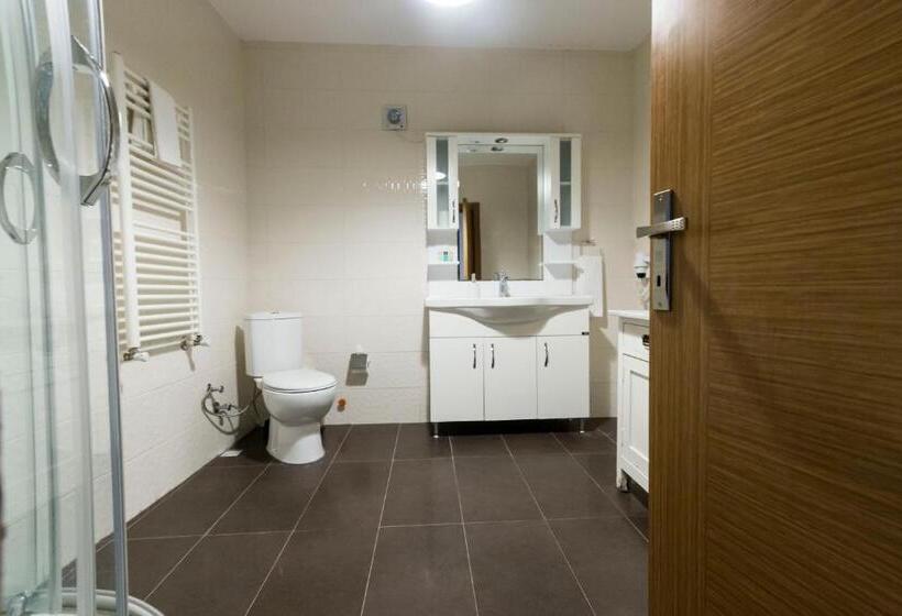 Büyükada Apart Hotel Karadağ Apart