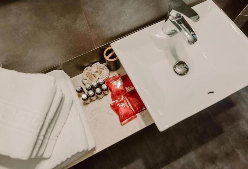 פנסיון Boutique Hotel Cattaleya