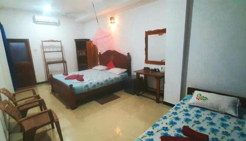 펜션 Dream Palace Family Guest House Mirissa