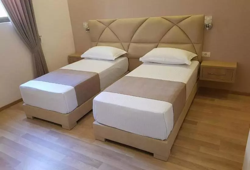 پانسیون Guesthouse Arben Elezi
