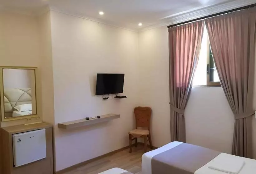 پانسیون Guesthouse Arben Elezi