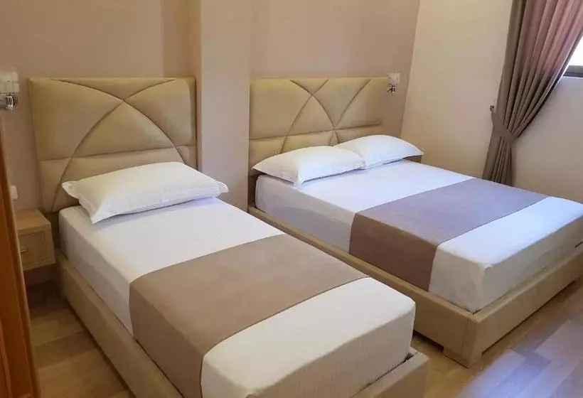 پانسیون Guesthouse Arben Elezi