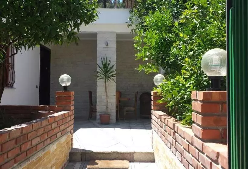 پانسیون Guesthouse Arben Elezi