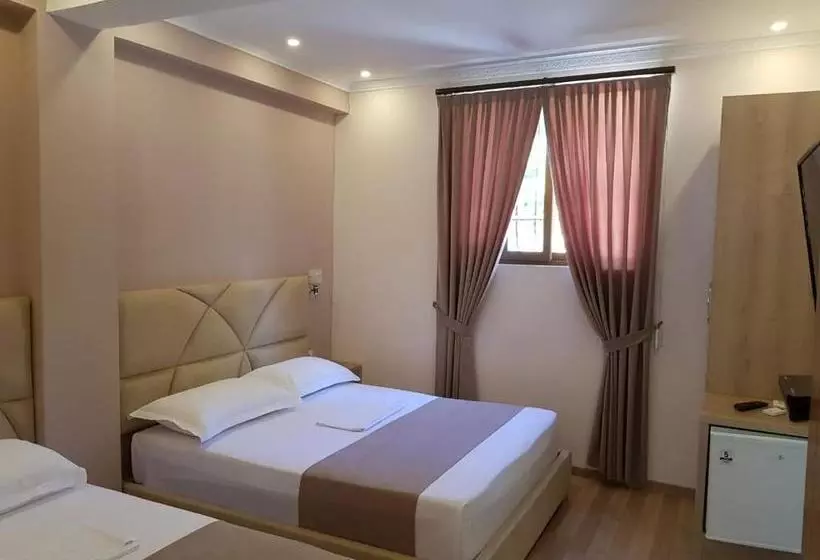 پانسیون Guesthouse Arben Elezi