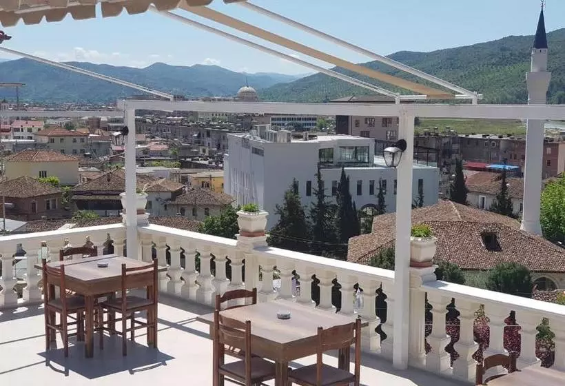 پانسیون Guesthouse Arben Elezi