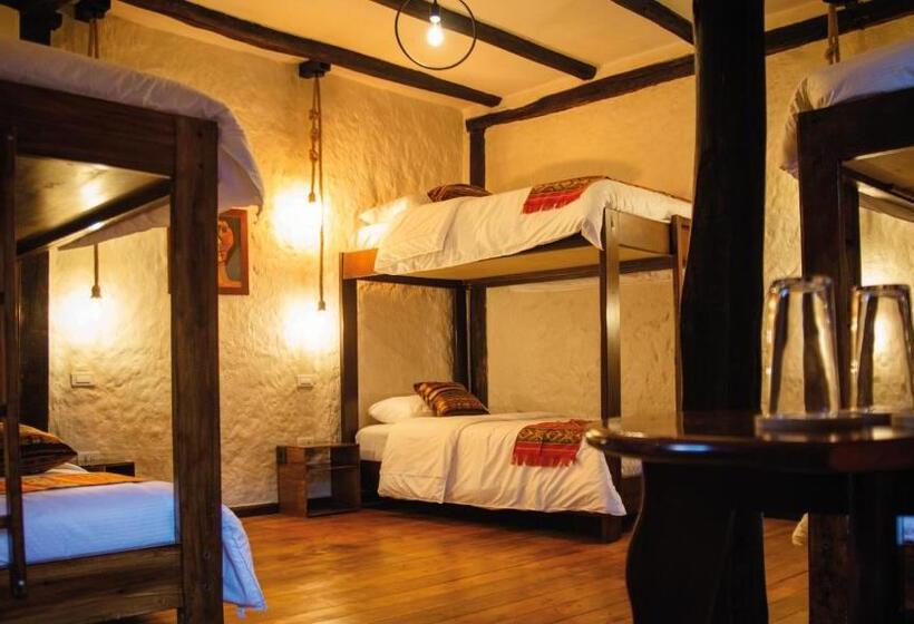 פנסיון Hostal Restaurant La Cigale