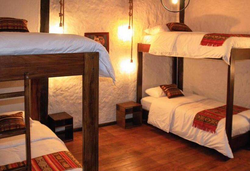 פנסיון Hostal Restaurant La Cigale