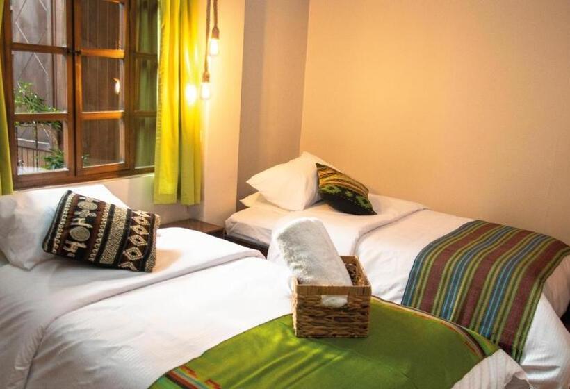 פנסיון Hostal Restaurant La Cigale