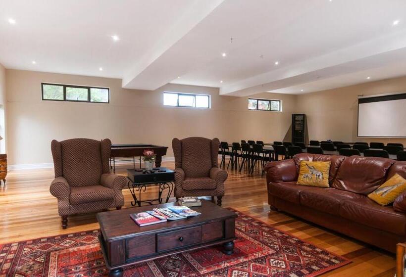 بنسيون Onse Khaya Lodging And Conferencing