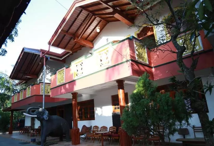 Majatalo Sumal Villa