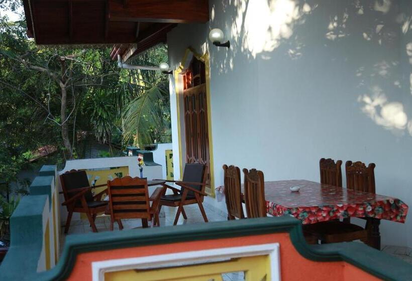 פנסיון Sumal Villa