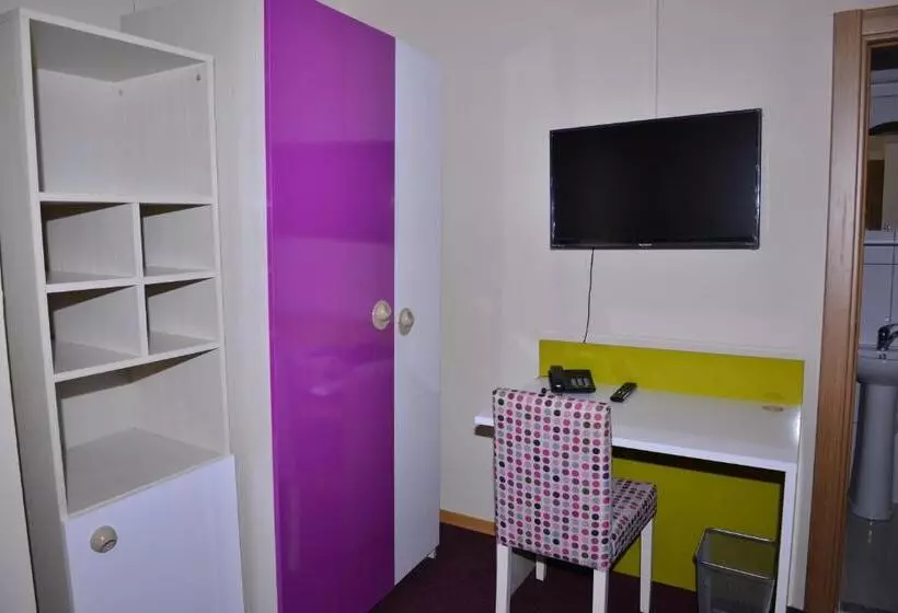 Emsa Otel Maltepedeki Eviniz