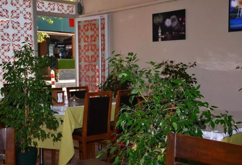 Emsa Otel Maltepedeki Eviniz