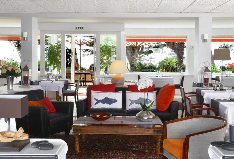 Отель Logis Hôtel De La Pointe Du Cap Coz