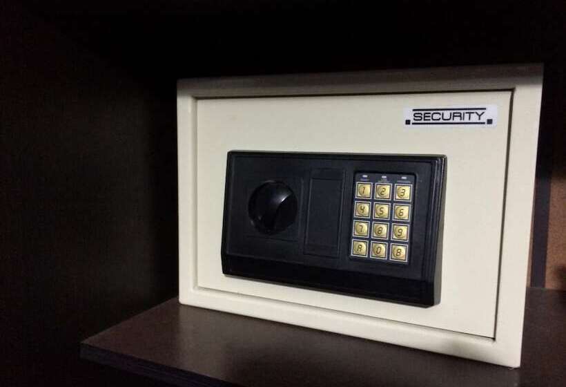 هتل Los Cristales