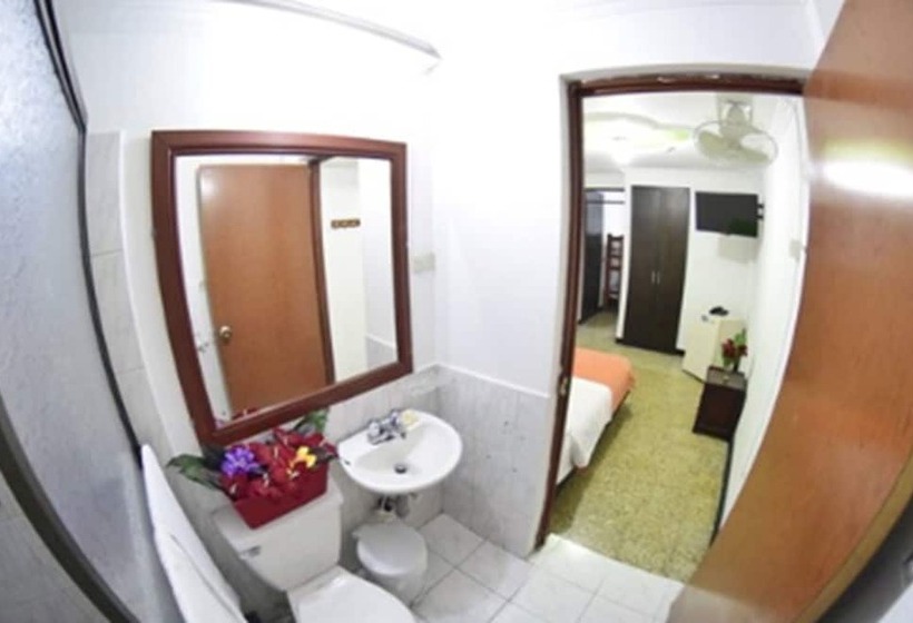 هتل Los Cristales