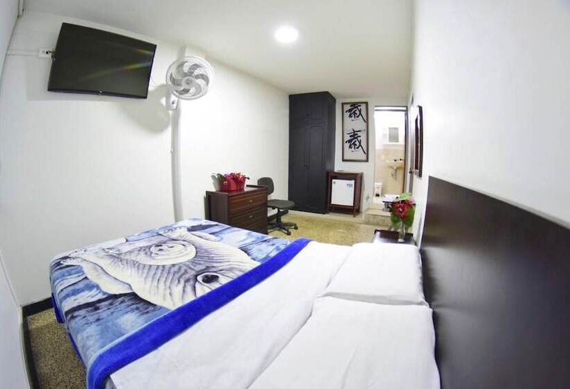 هتل Los Cristales