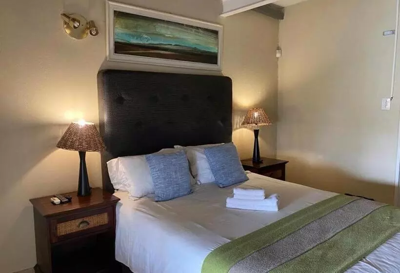 Majatalo Croc River Lodge