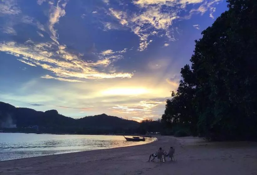 ペンション Dawn Of Happiness