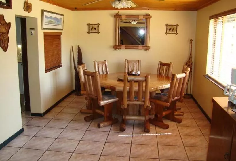 ペンション Pentzhaven Guesthouse