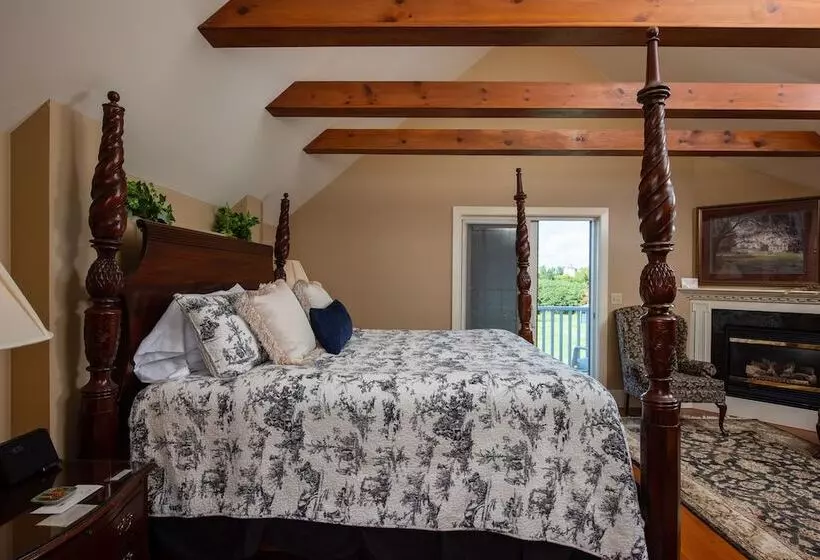 Retkeilymaja Strong House Inn