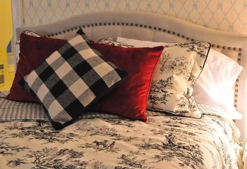 Retkeilymaja Strong House Inn