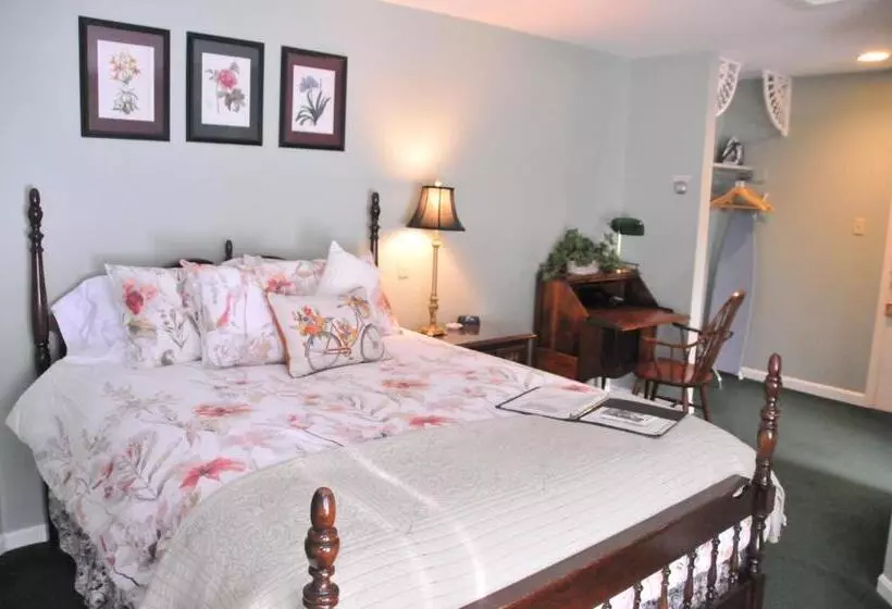 Retkeilymaja Strong House Inn