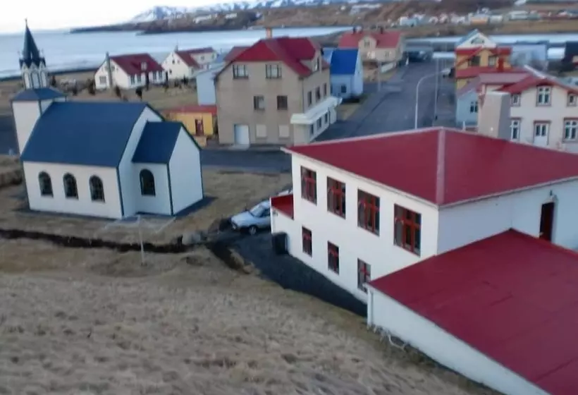 پانسیون Guesthouse Tilraun