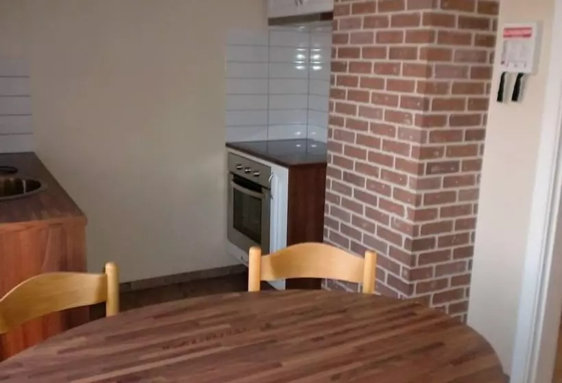 پانسیون Guesthouse Tilraun