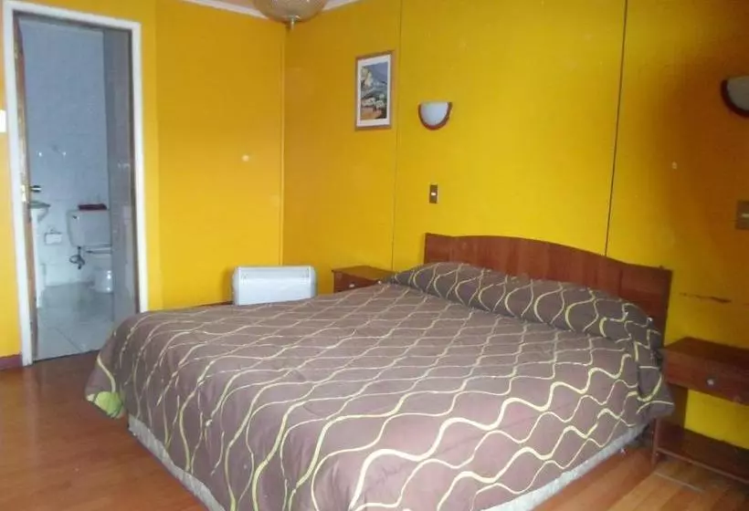 پانسیون Hostal Fx