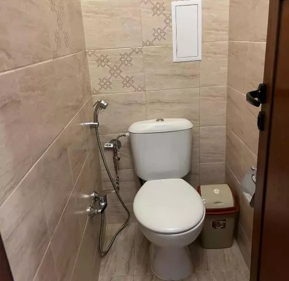 پانسیون Mavrova Guest House