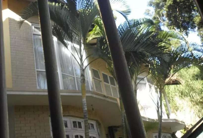 Pensió Mccarthy Guesthouse