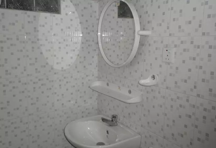 Pensió Mccarthy Guesthouse
